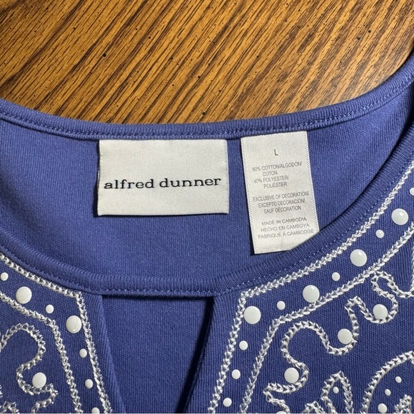 Alfred Dunner Purple Embellished Short Sleeve T-Shirt. Size L - Picture 2 of 6